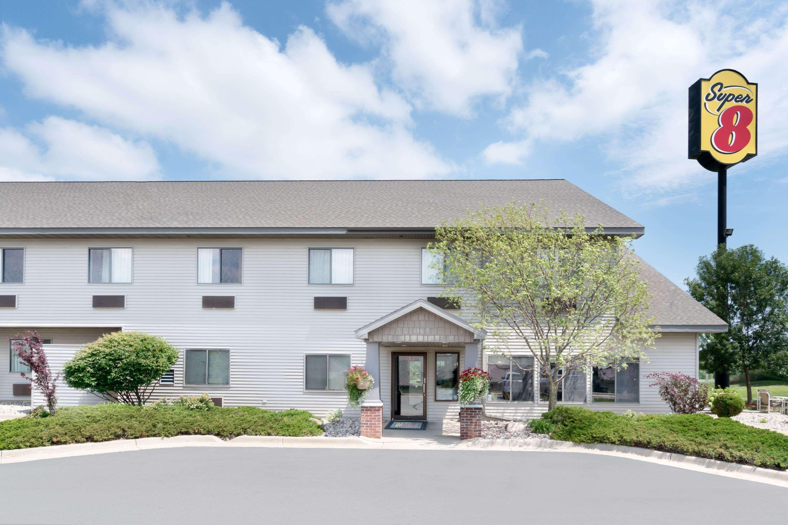 Super 8 By Wyndham Sparta Exterior foto